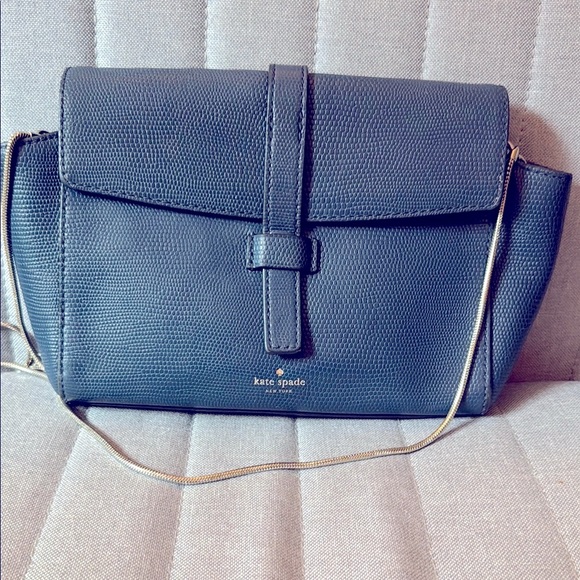 Kate Spade Blue Emmie Riverside Crossbody Bag with Sleek Design and Flap Closure - Picture 1 of 9